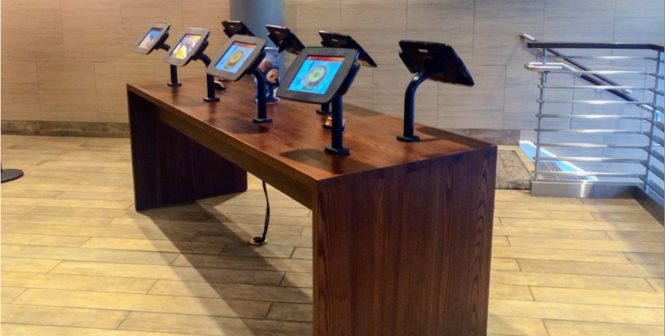 Panera Bread is replacing cashiers with kiosks