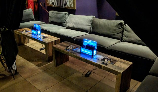 How Portable Charging Stations Can Improve Your Bar or Restaurant