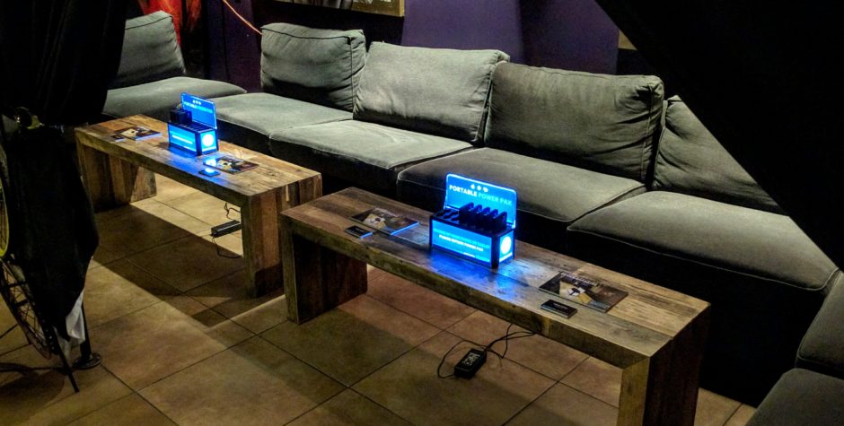 How Portable Charging Stations Can Improve Your Bar or Restaurant