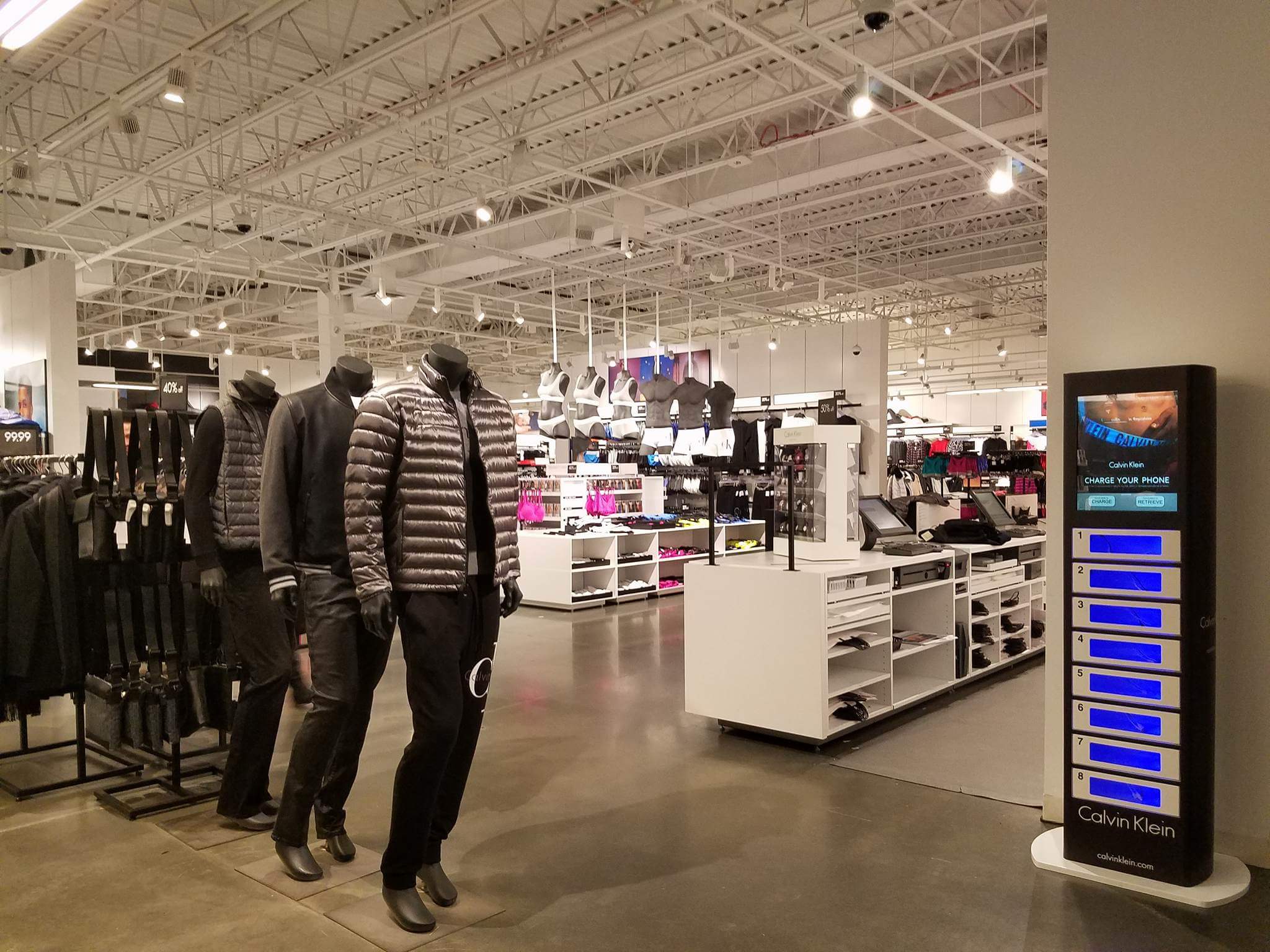 phone charging stations for retail