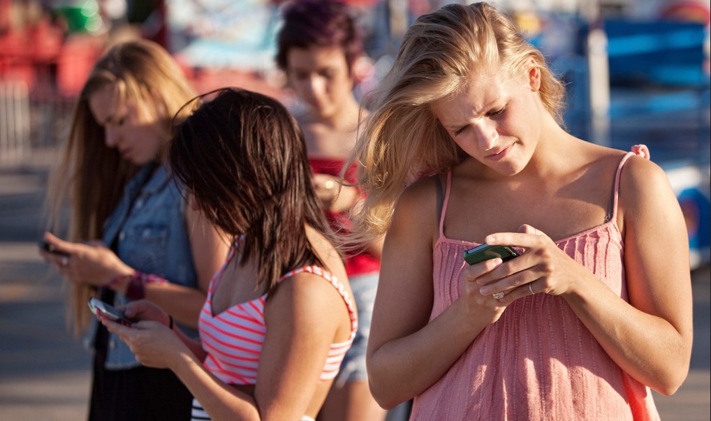 own a smartphone 2018