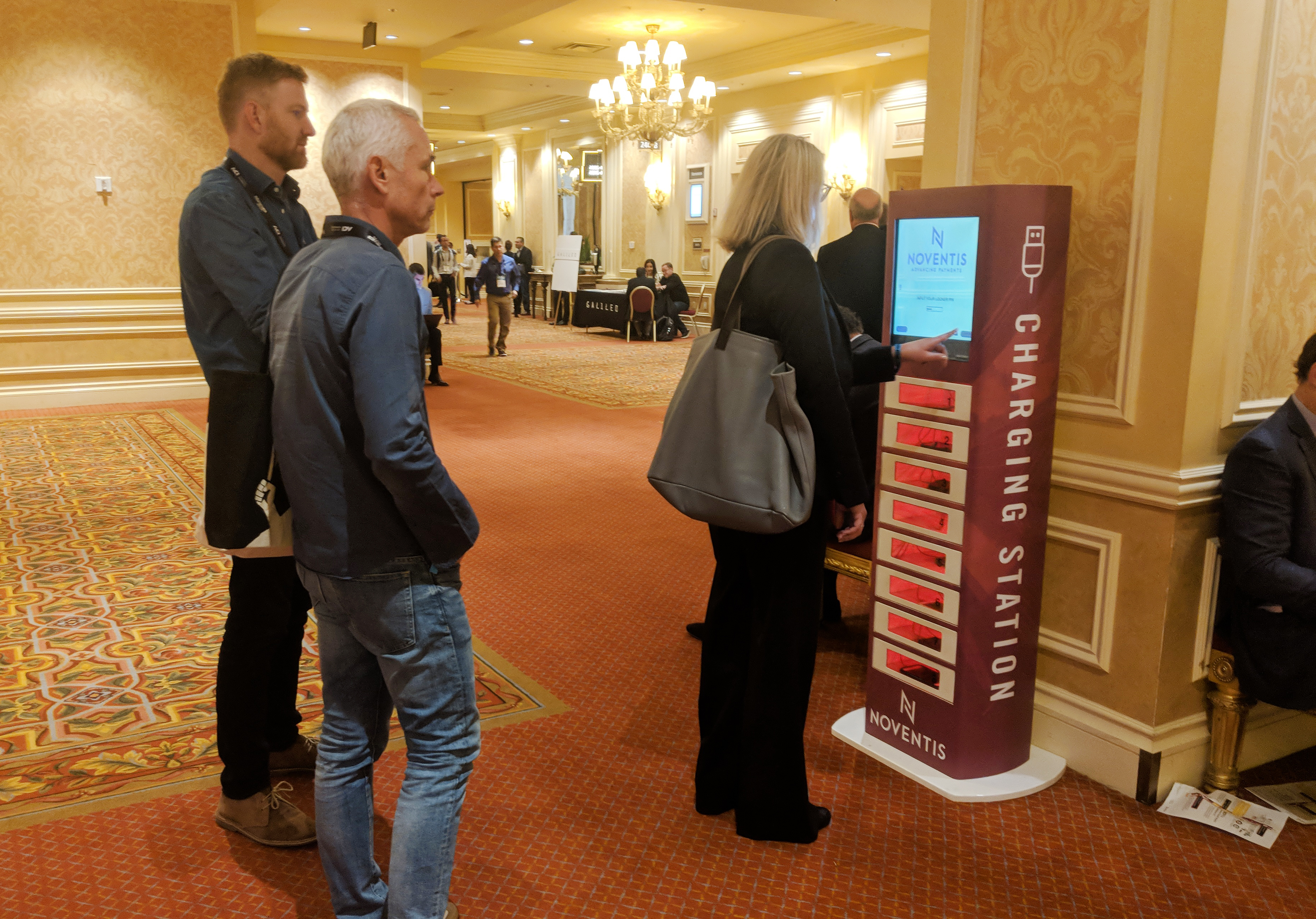 rent cell phone charging lockers for events