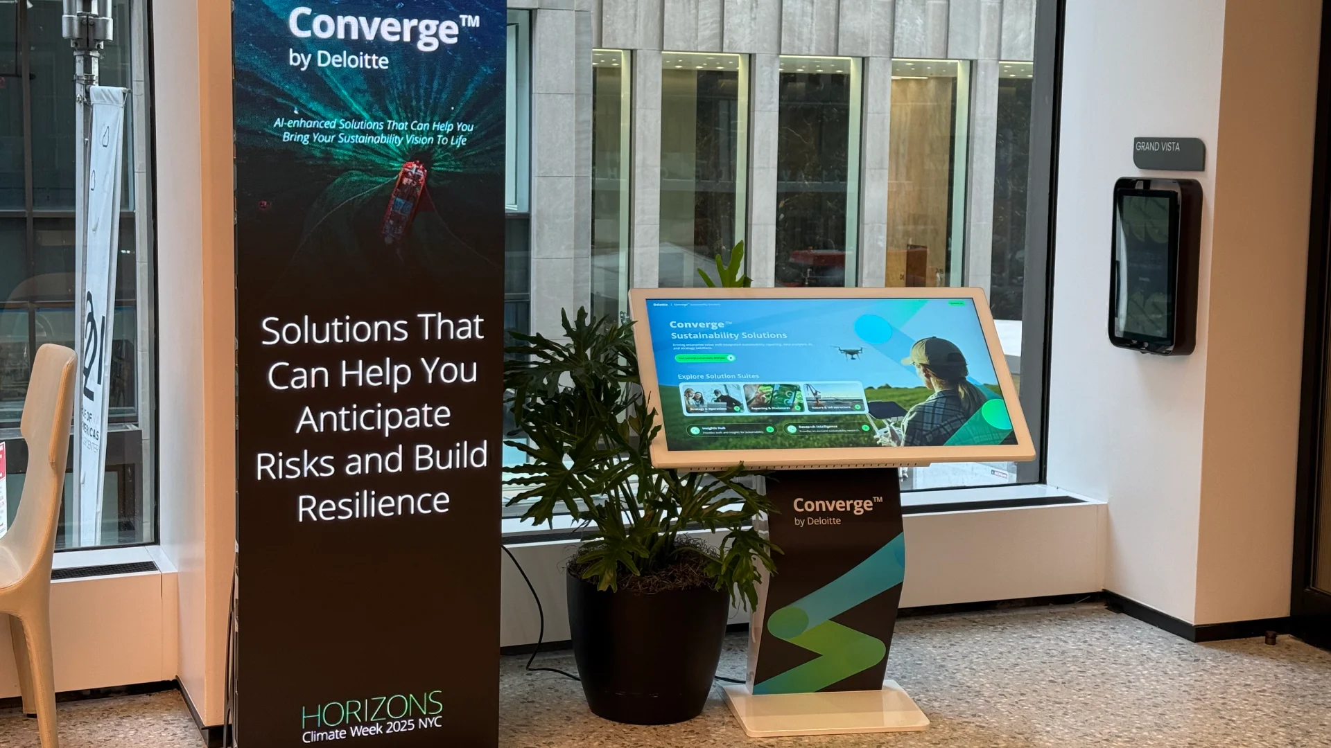 Horizontal Interactive Touch Screen Rentals For Events