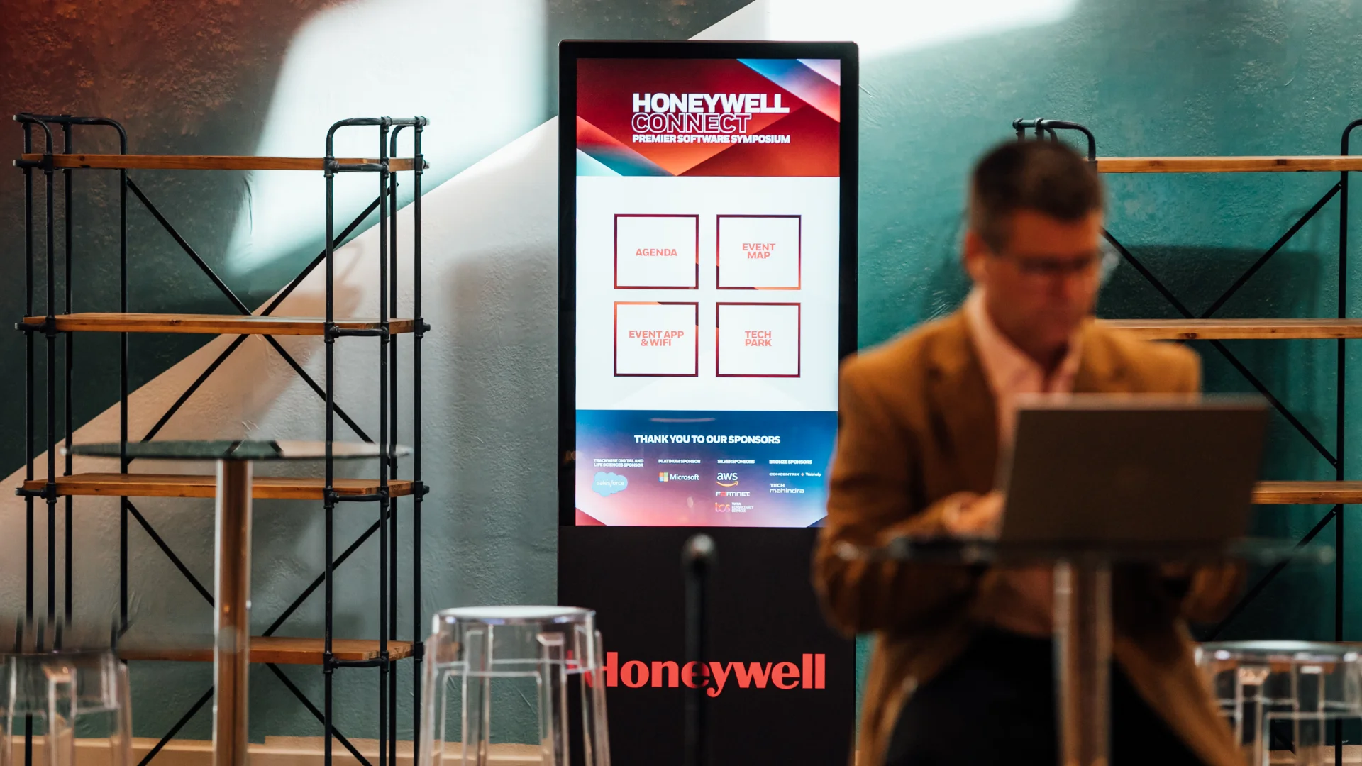 Vertical Touch Screen Rentals For Events